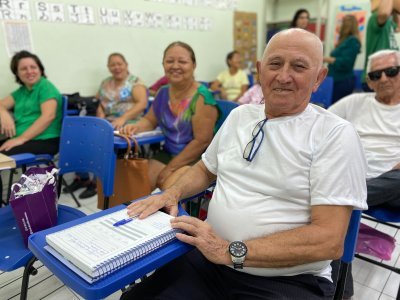Oportunidade de recomeçar: FUnATI abre matrículas para escolarização de adultos e pessoas idosas