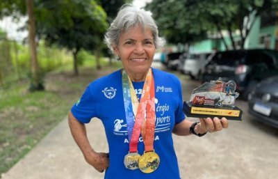 FUnATI incentiva prática esportiva e celebra conquista de aluna em maratona